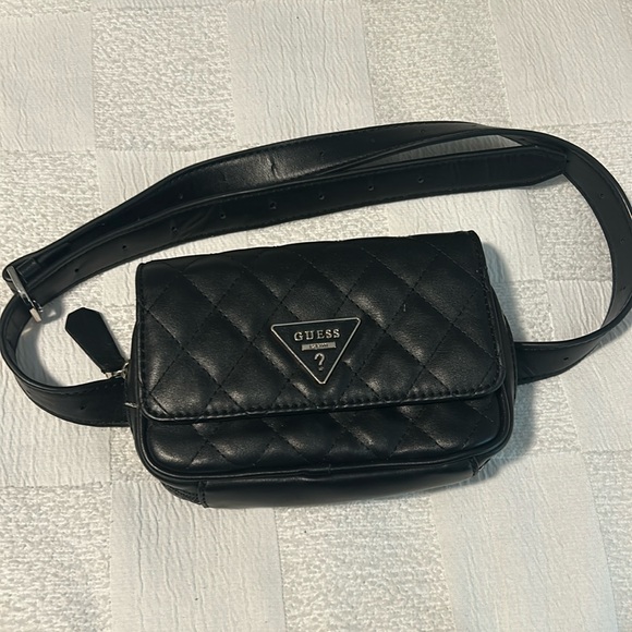 Guess Belt Bag - Picture 1 of 6